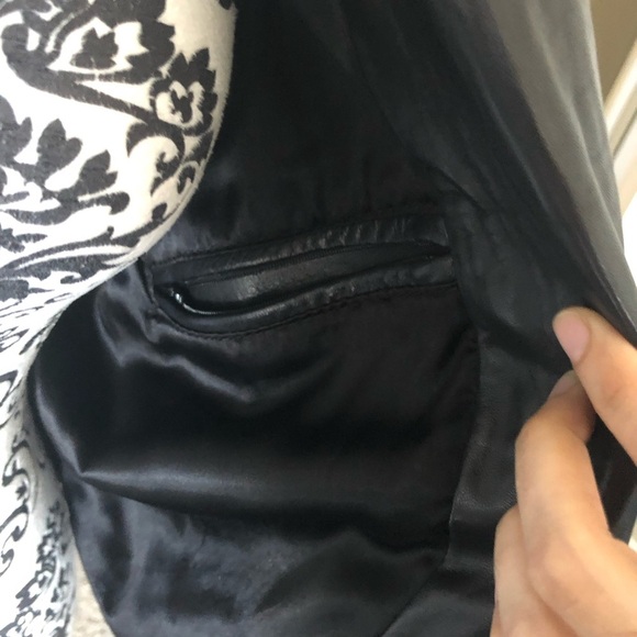 DANIER Leather Biker Jacket ( belt not included) - Picture 12 of 15